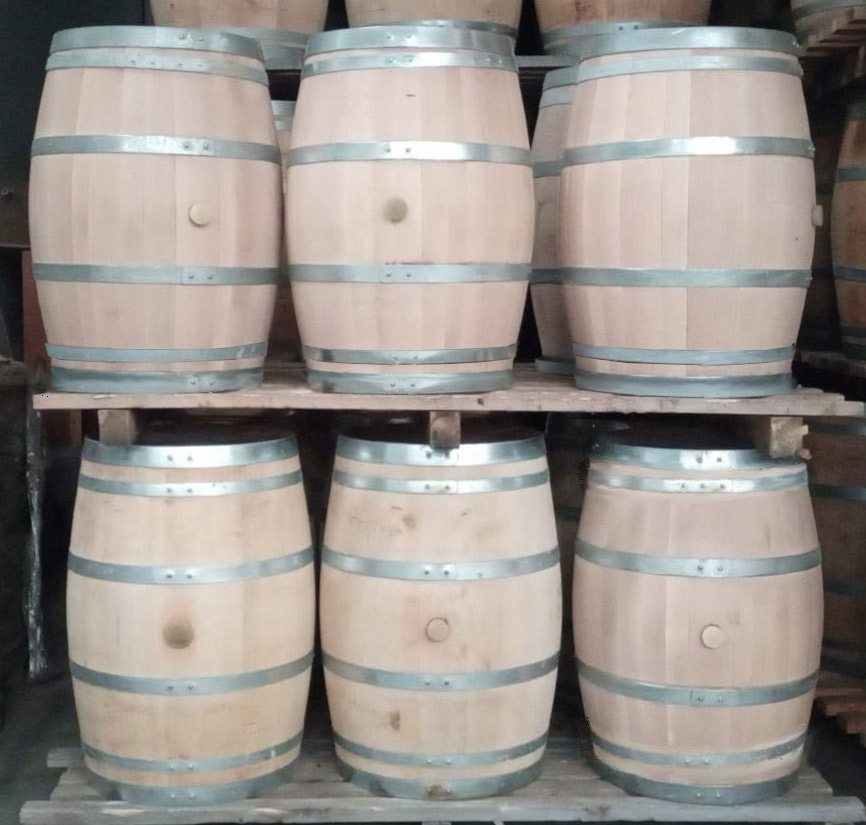 Used oak barrels – 225 liters – 2 red wine uses